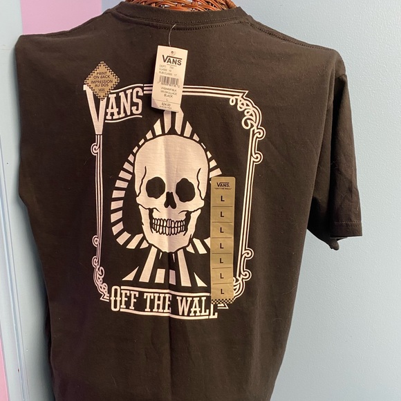 Vans Other - NEW VANS Men’s Black Skull Ace Card Trick Short Sleeve T-shirt ~ Graphic on Back